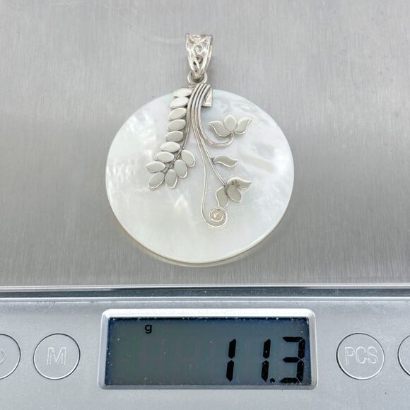 Vintage ATI Sterling Silver 925 Mother of Pearl Floral Pendant - Picture 8 of 8